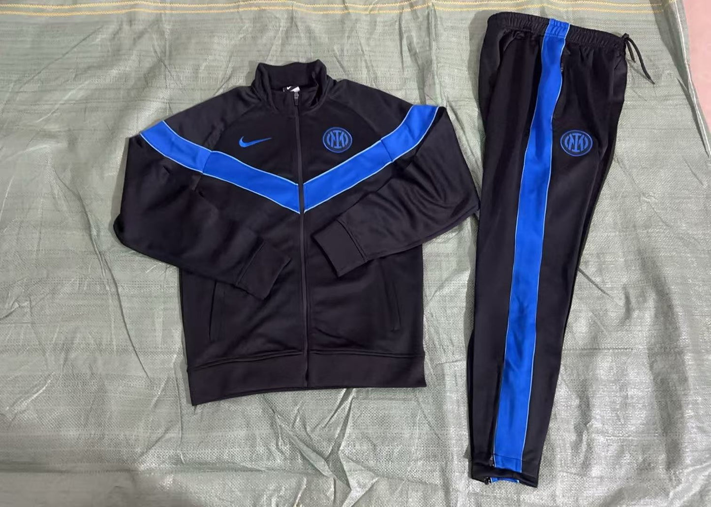 Tuta Zip Intera Inter Striscia Azzurra