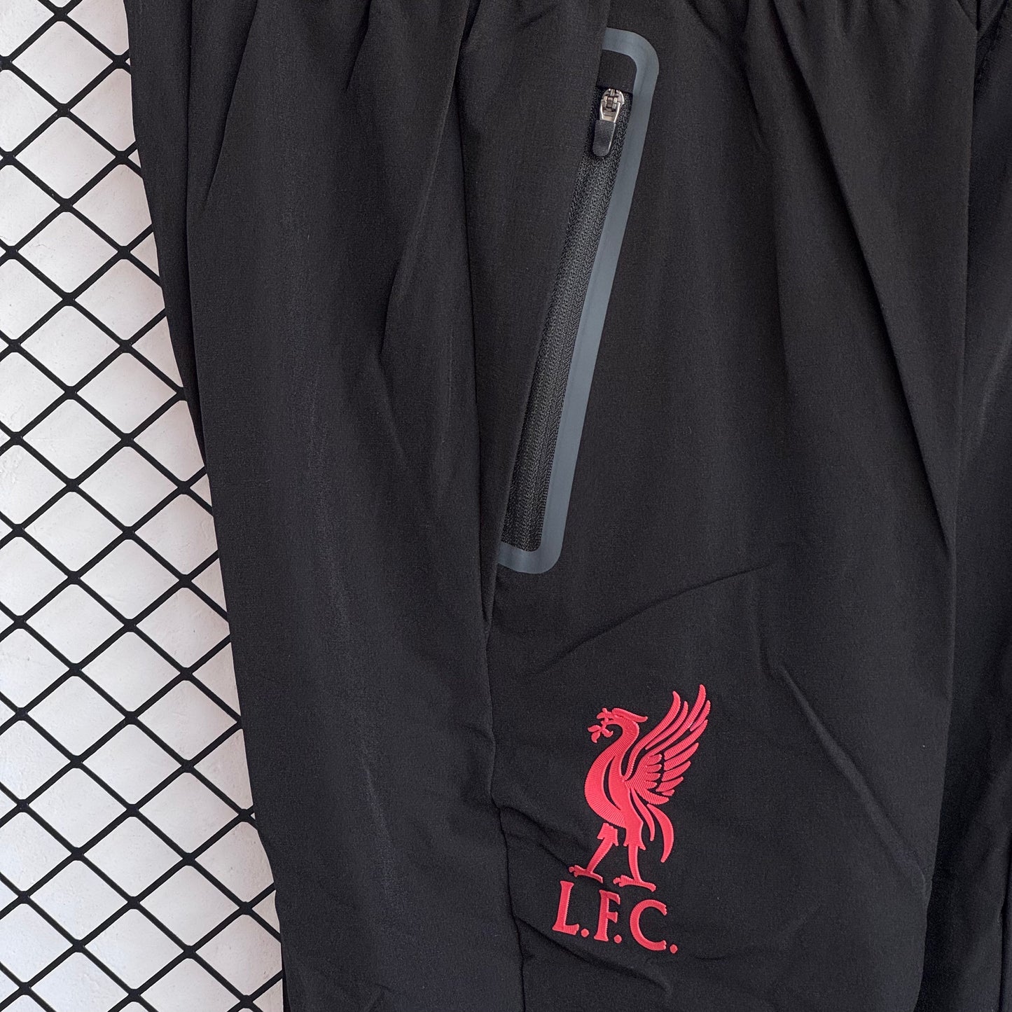 Tuta Liverpool Nero 25-26