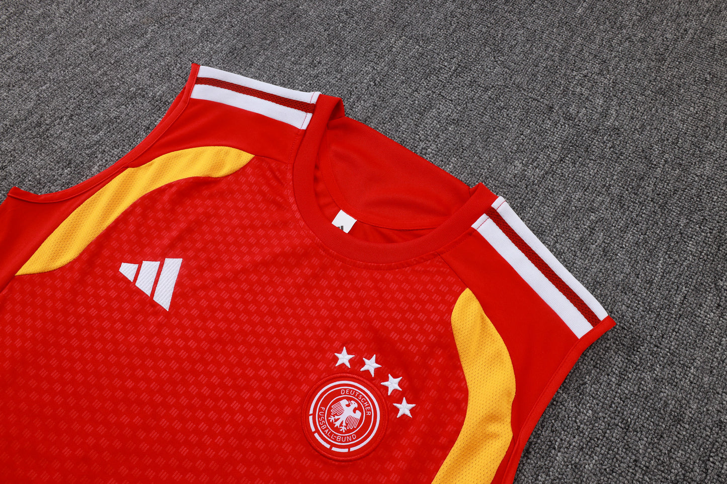Completo Canottiera Germania Rosso 26/27