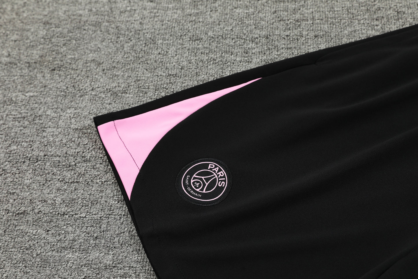 Paris St German nero e rosa 2025