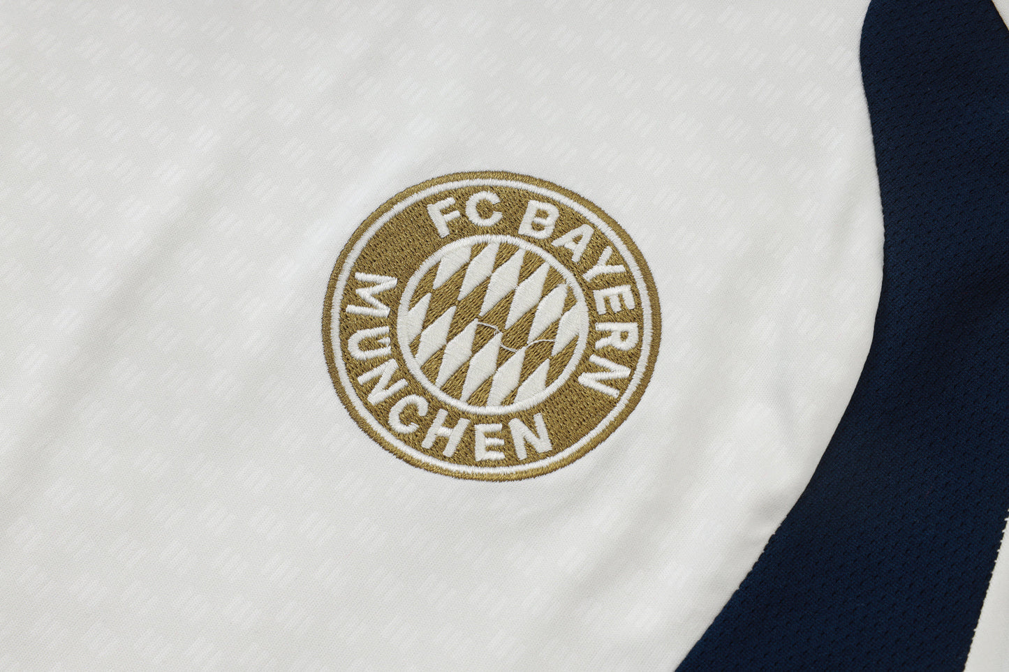 Bayern monaco completo 26-27 white