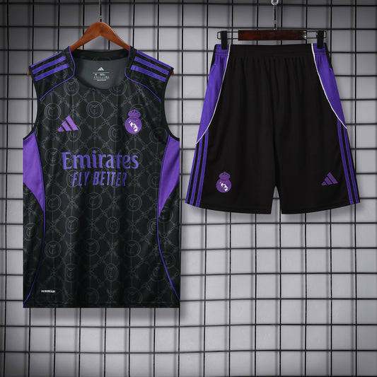 Real Madrid nero logo completo con canottiera 2026