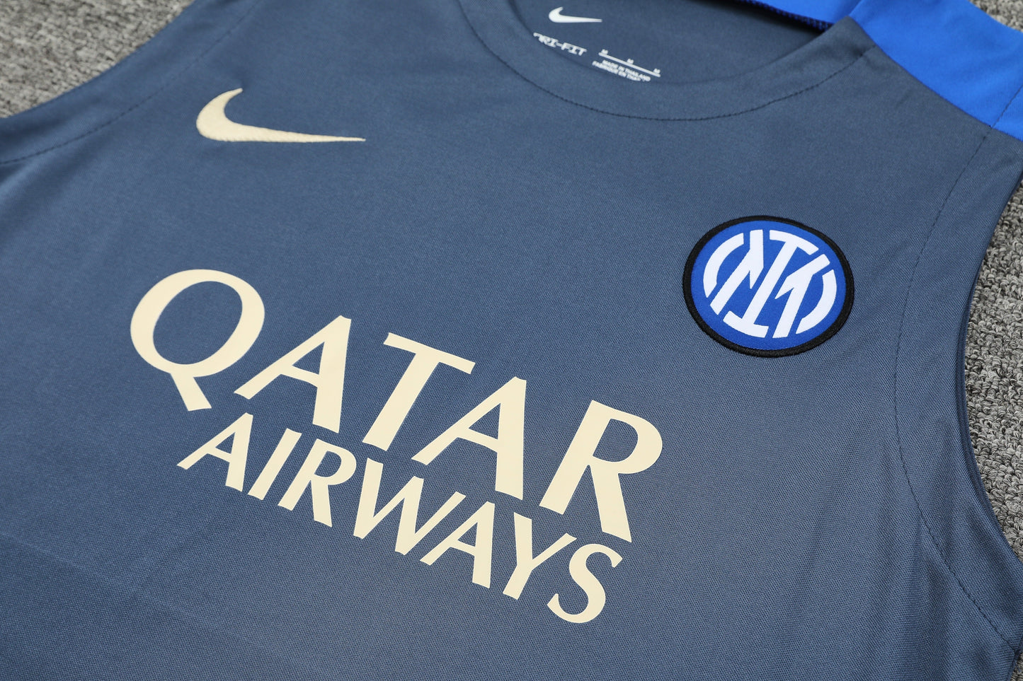 Inter blu completo con canottiera