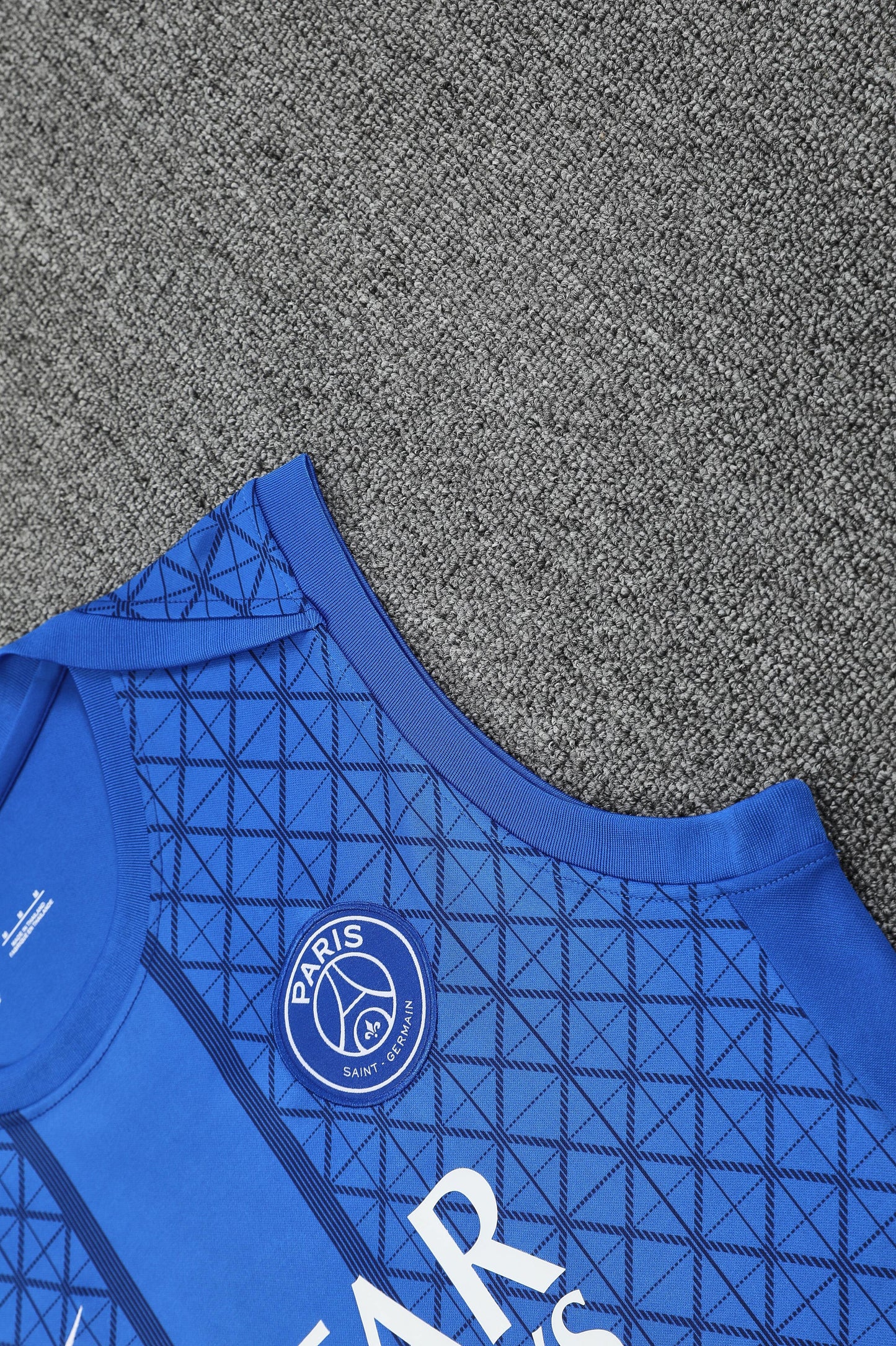 Paris Saint Germain Blu completo con canottiera 2025/26