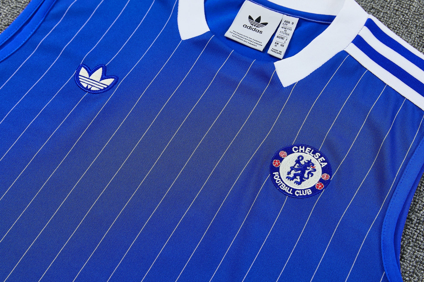 Chelsea completo azzurro rigato