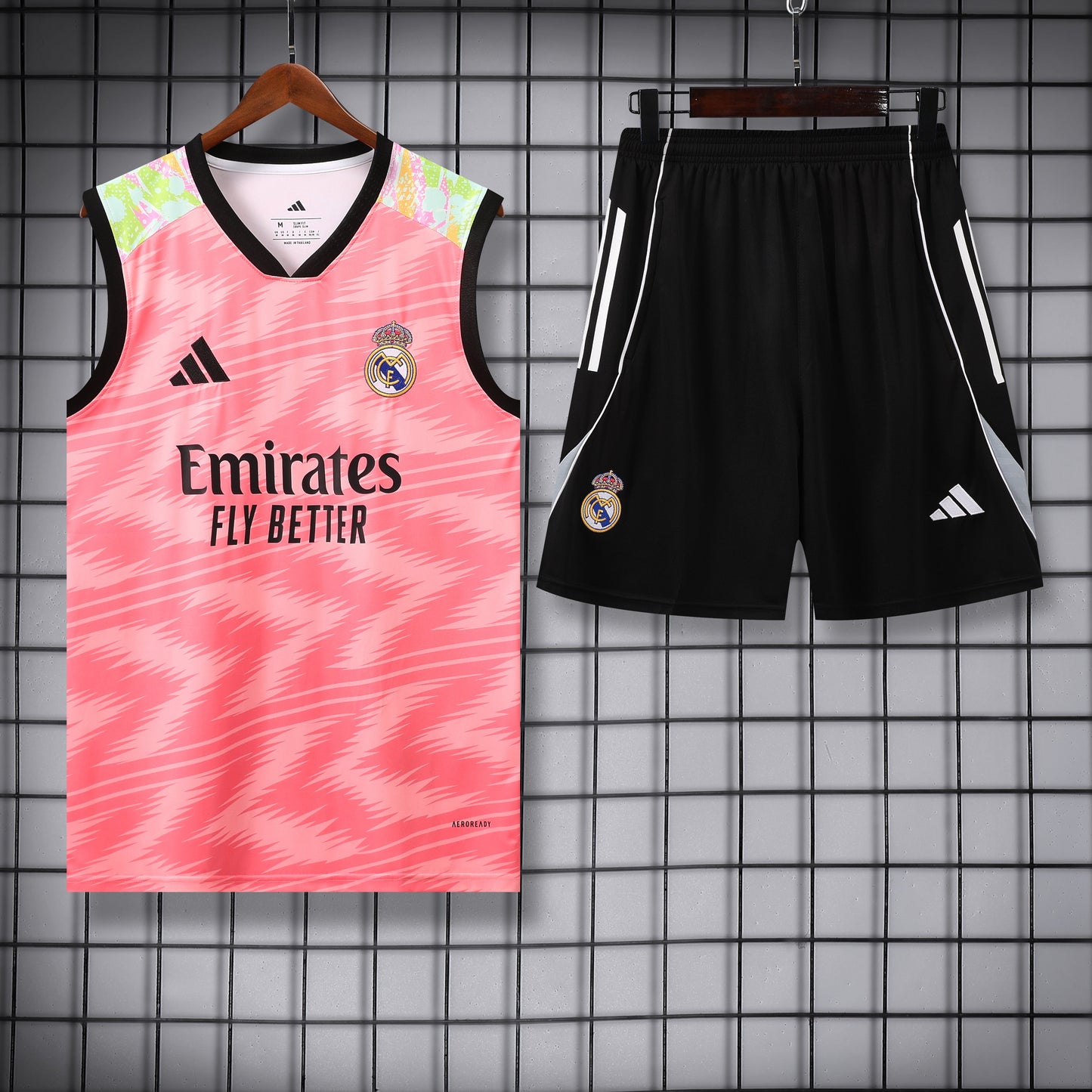 Real Madrid Rosa fantasy completo con canottiera