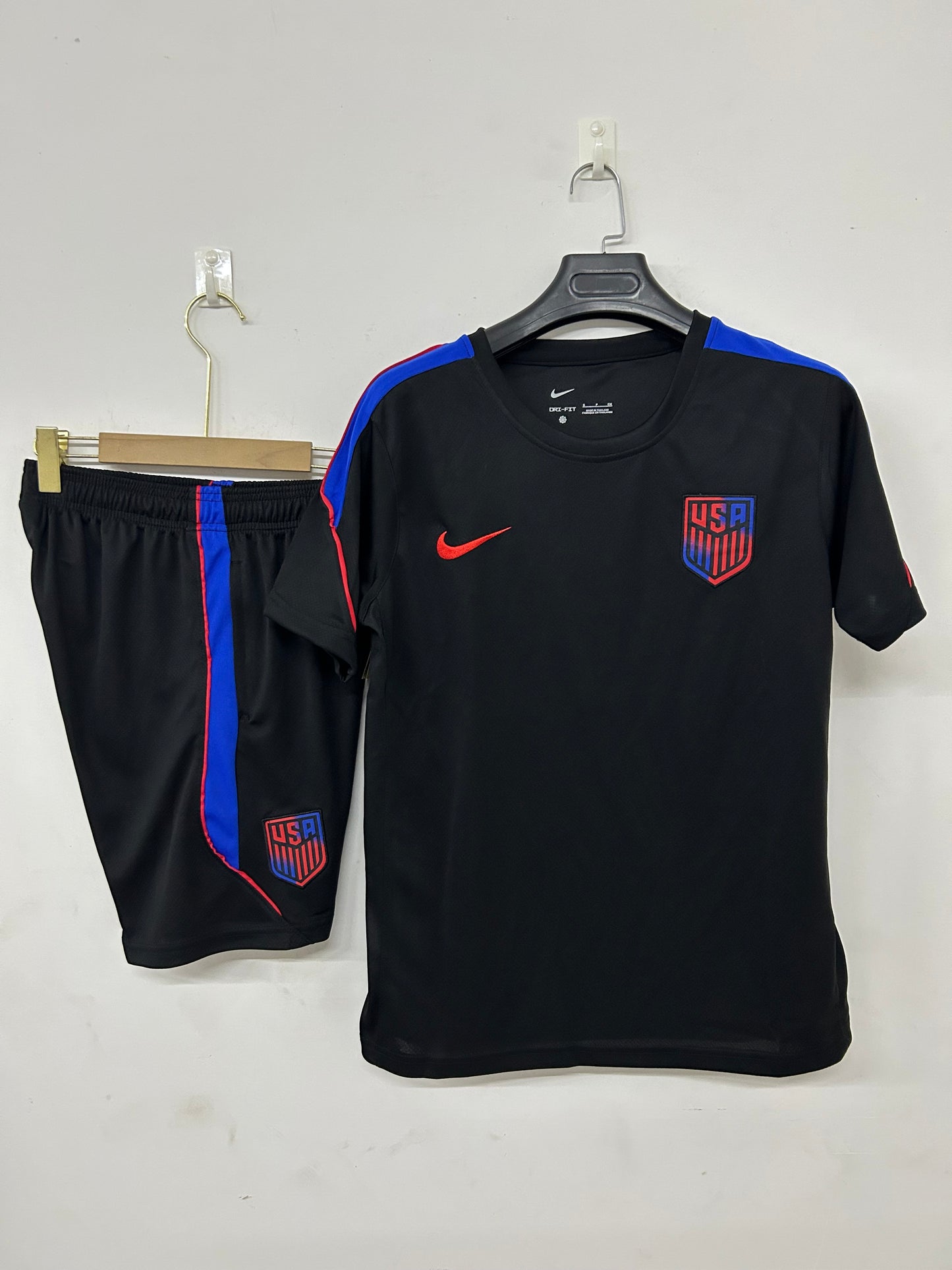 Usa completo 26-27