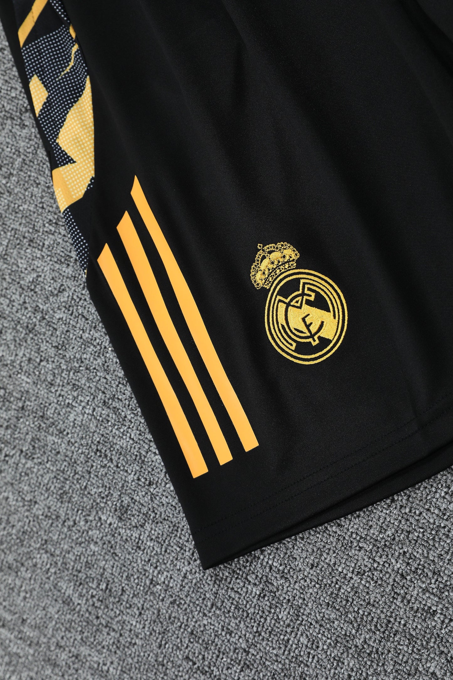 Real Madrid black edition 2025