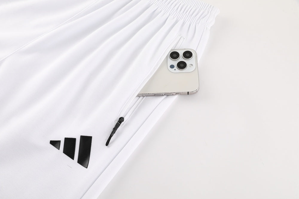 Tuta Sport con cappuccio bianco