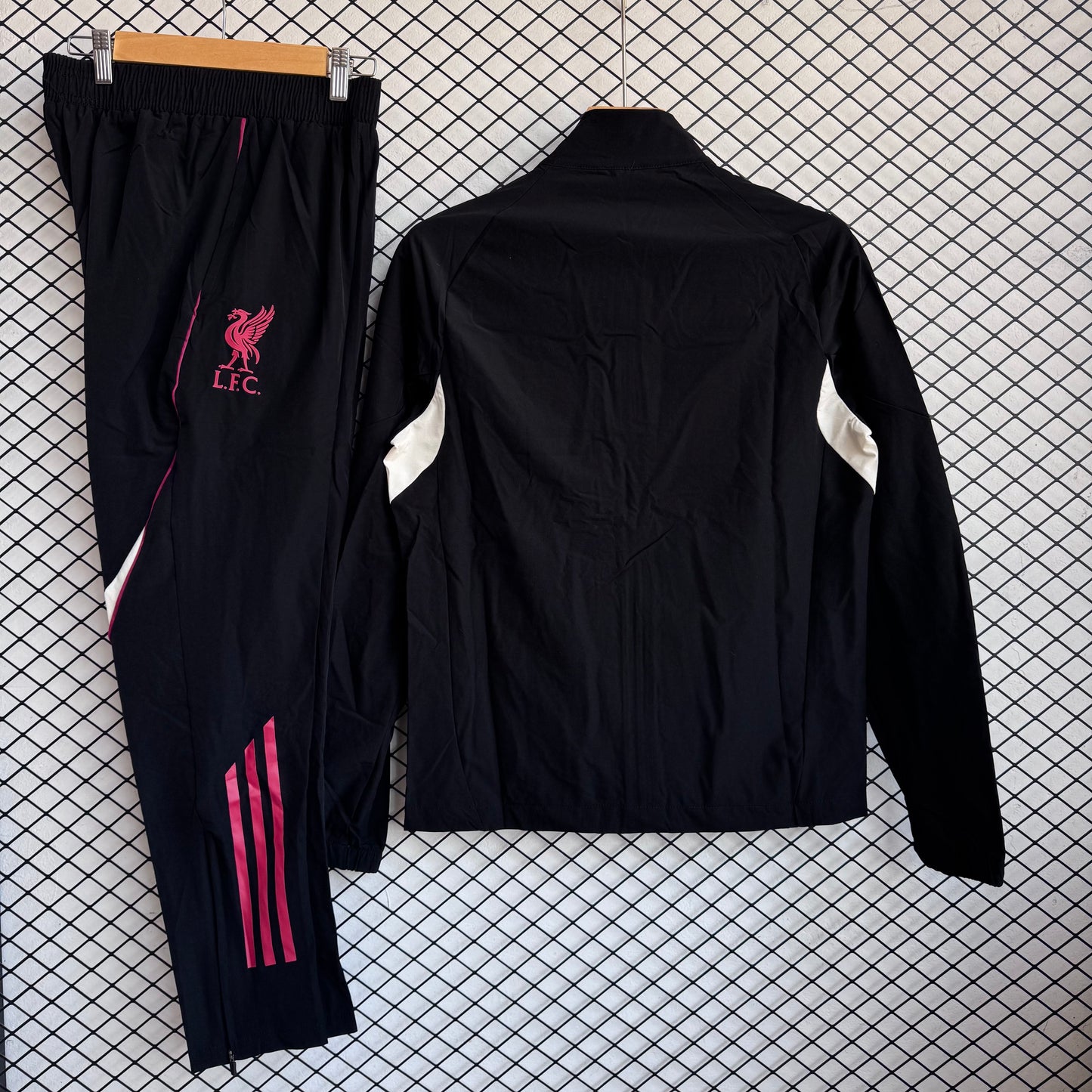 Tuta Liverpool 25-26