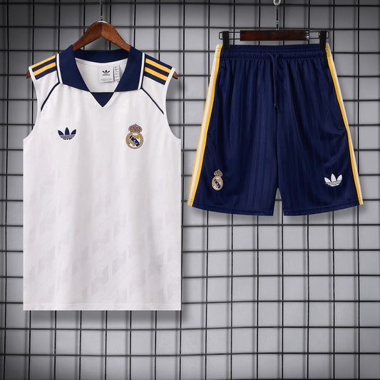 Real Madrid completo 2026-2027 con canottiera bianco