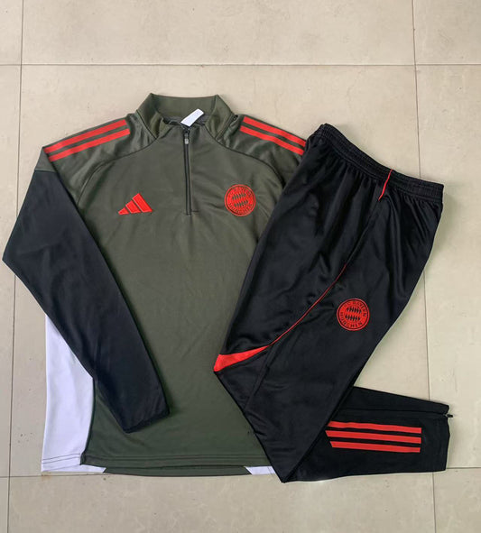 Tuta Bayer Monaco nero e verde militare 2025/26