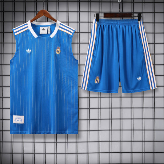 Real Madrid blu rigato completo con canottiera 2026