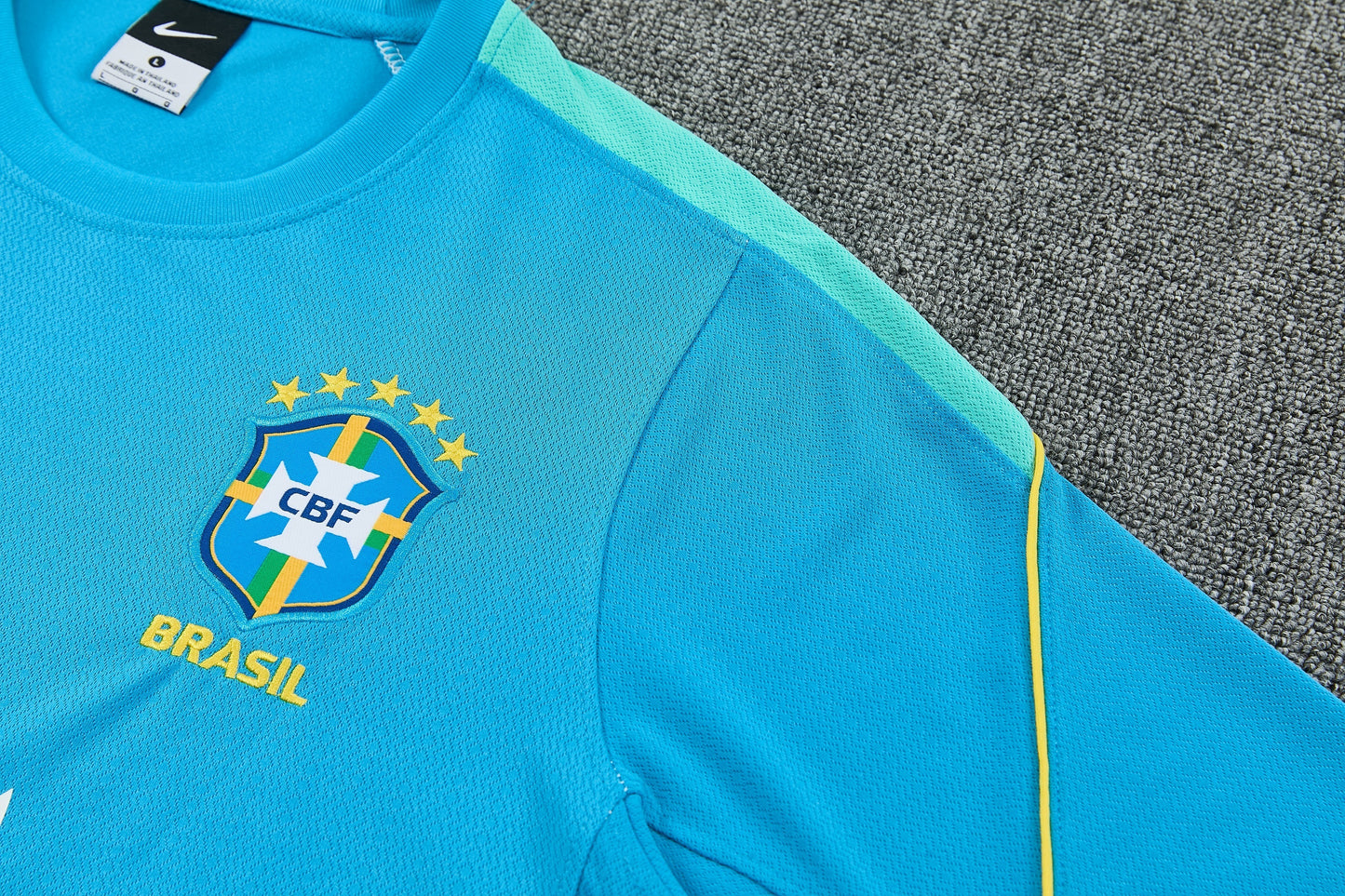 Completo Brasile Azzurro 2026