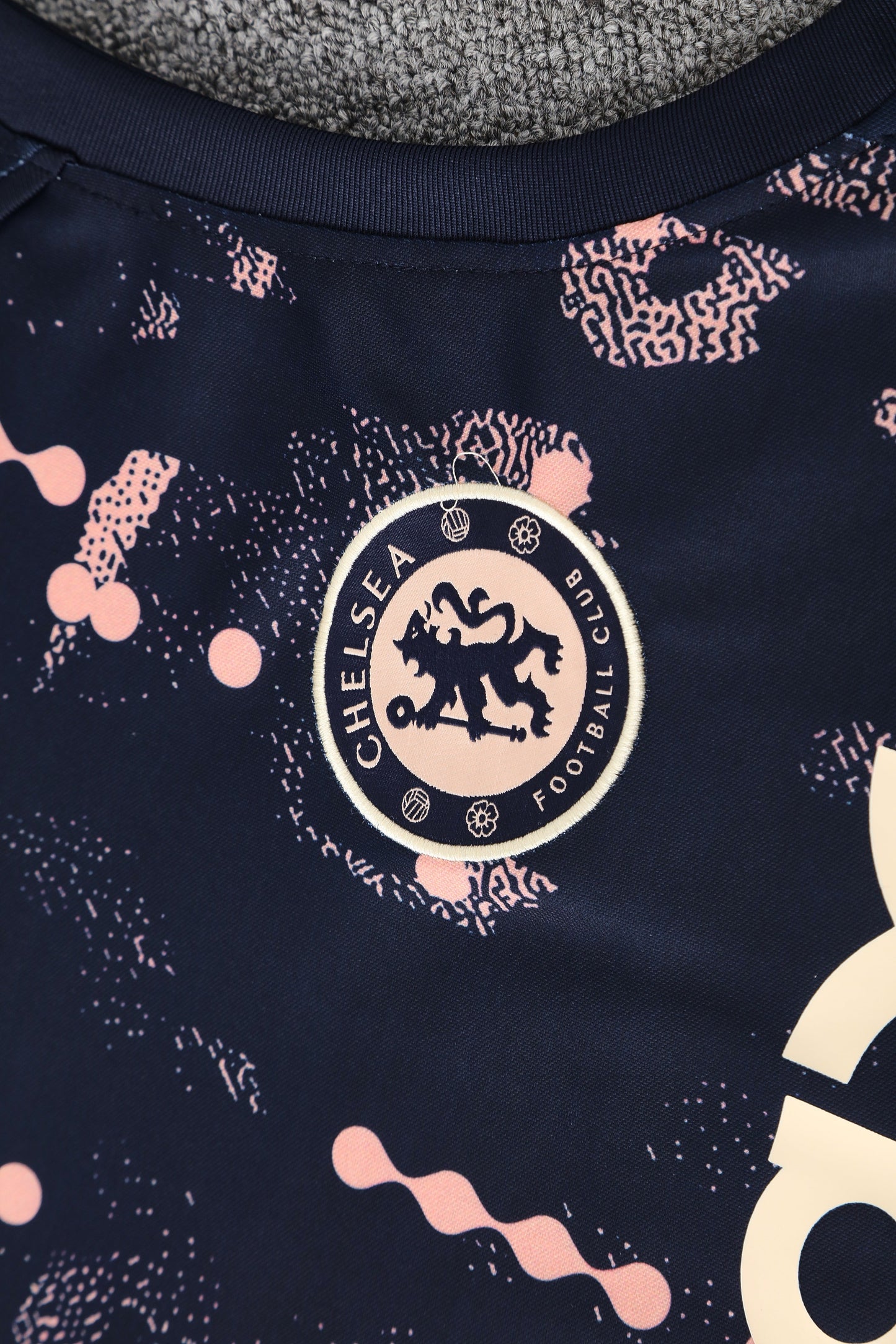 Chelsea blu completo con canottiera 2025/26
