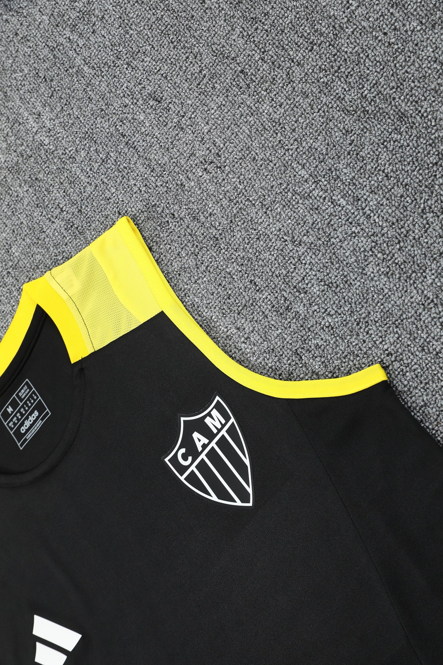Atletico Mineiro completo con canottiera 2025/26